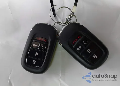 2024 Honda Civic Sport z USA, uszkodzony, nr VIN 2HGFE2F55RH587459